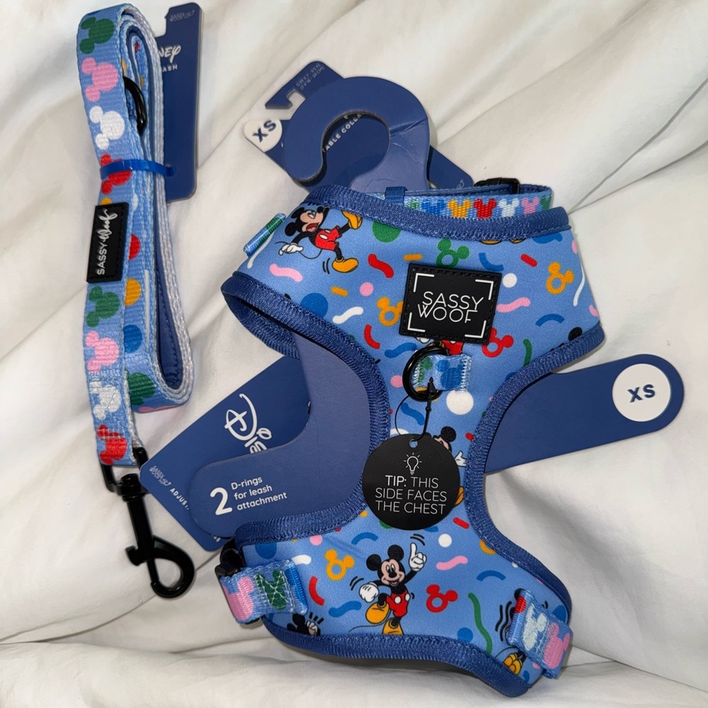 NWT✨ set Sassy Woof x Disney Mickey Confetti Party Walk Set, XS Small - Picture 4 of 13